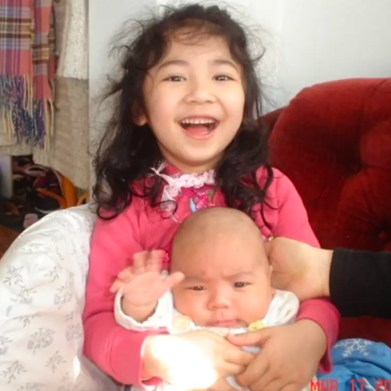 Malaika Hana Khan/ 岩川マライカ華